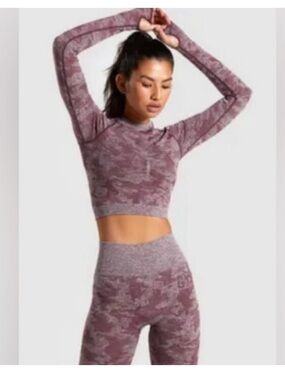 GymShark Berry Camo Set